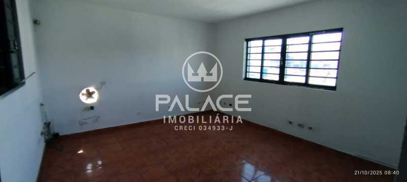 Imagens do imóveis Barracão :  / Comercial / Paulicéia