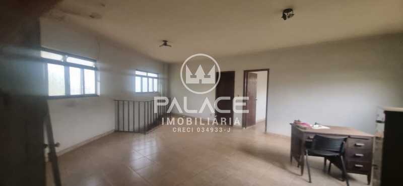 Imagens do imóveis Barracão :  / Comercial / Vila Independência