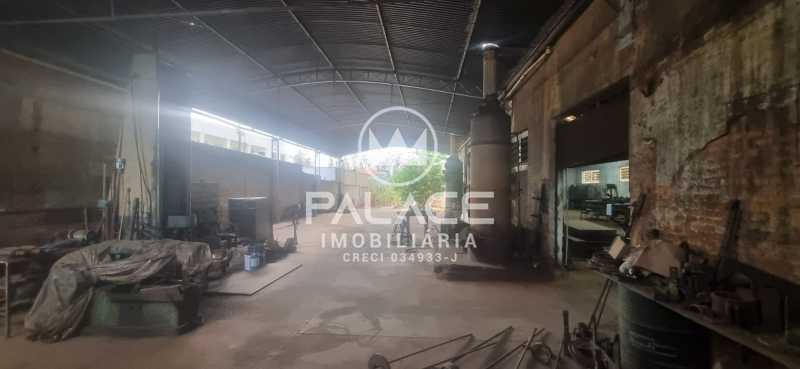 Imagens do imóveis Barracão :  / Comercial / Vila Independência