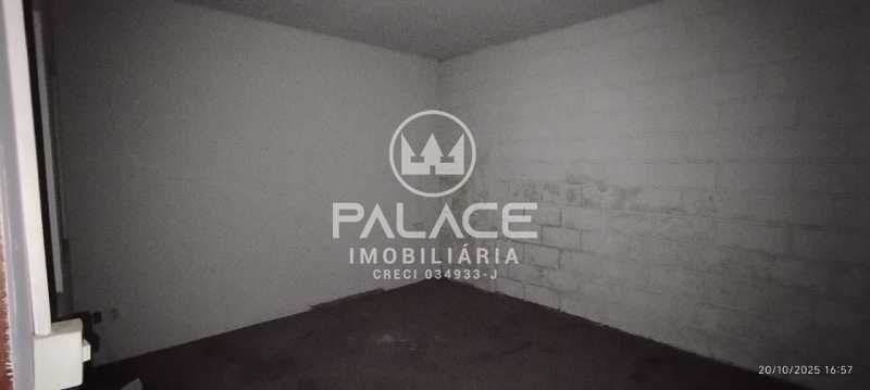 Imagens do imóveis Barracão :  / Comercial / Paulicéia