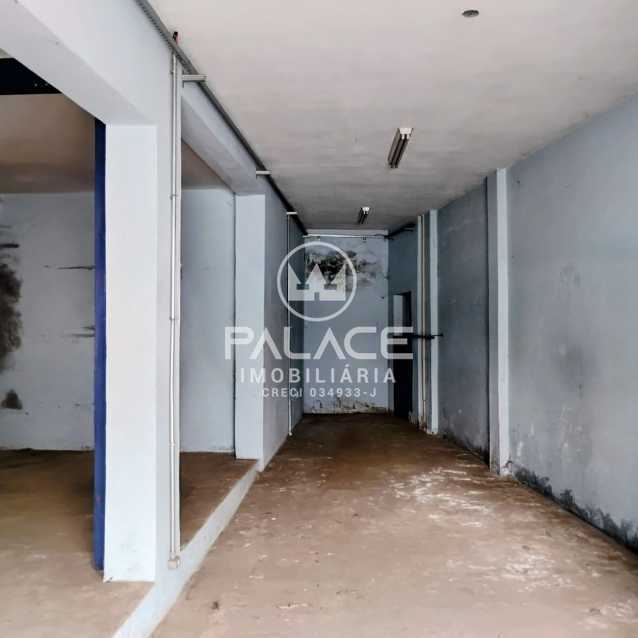 Barracão :  / Comercial / Vila Rezende