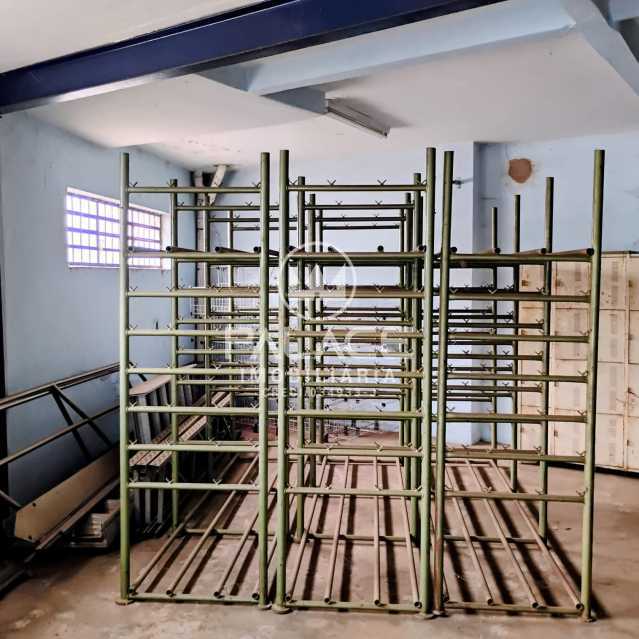 Barracão :  / Comercial / Vila Rezende