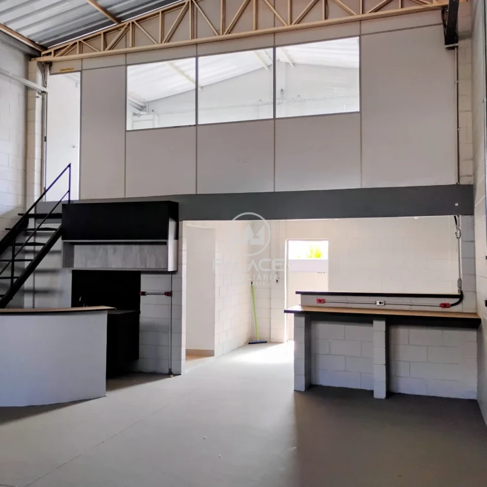 Barracão disponivel para locação - Foto 13