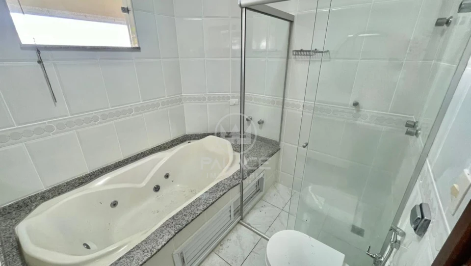 CASA / LOCACAO / 3 SUITES / CONDOMINIO / TERRAS IV