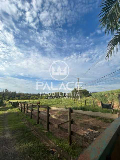 Imagens do imóveis excelente área para indústrias e transportadoras de grande porte