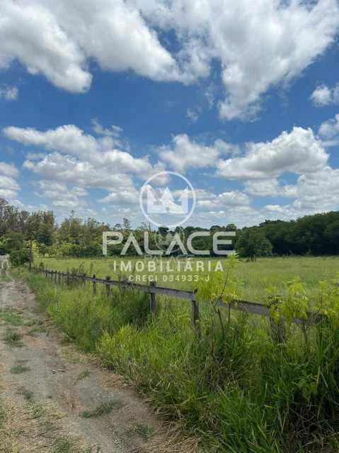 Excelente área para indústrias e transportadoras de grande porte