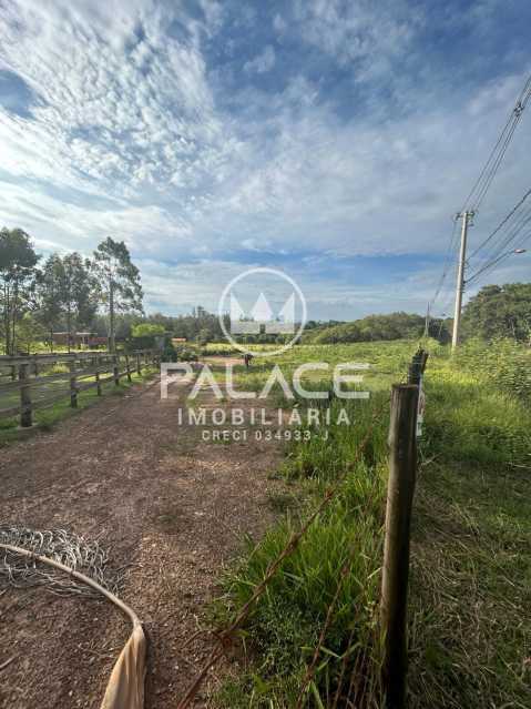 Imagens do imóveis excelente área para indústrias e transportadoras de grande porte