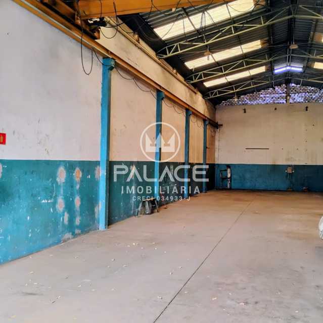 Imagens do imóveis Barracão :  / Comercial / Jardim Algodoal