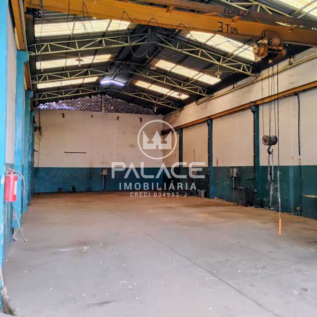 Imagens do imóveis Barracão :  / Comercial / Jardim Algodoal