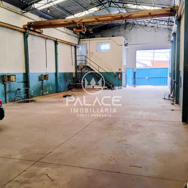 Imagens do imóveis Barracão :  / Comercial / Jardim Algodoal