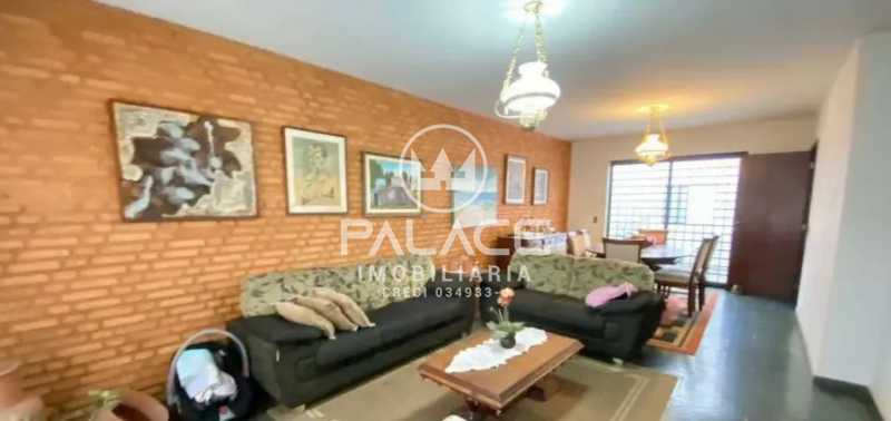 Imagens do imóveis Casa de rua : Térrea / Residencial / Nova América