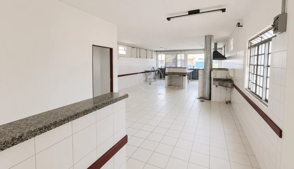 SALAO PARA LOCAÇÃO / VILA REZENDE