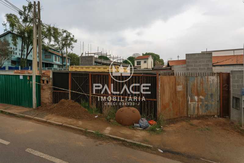 Imagens do imóveis Barracão :  / Comercial / Santa Terezinha