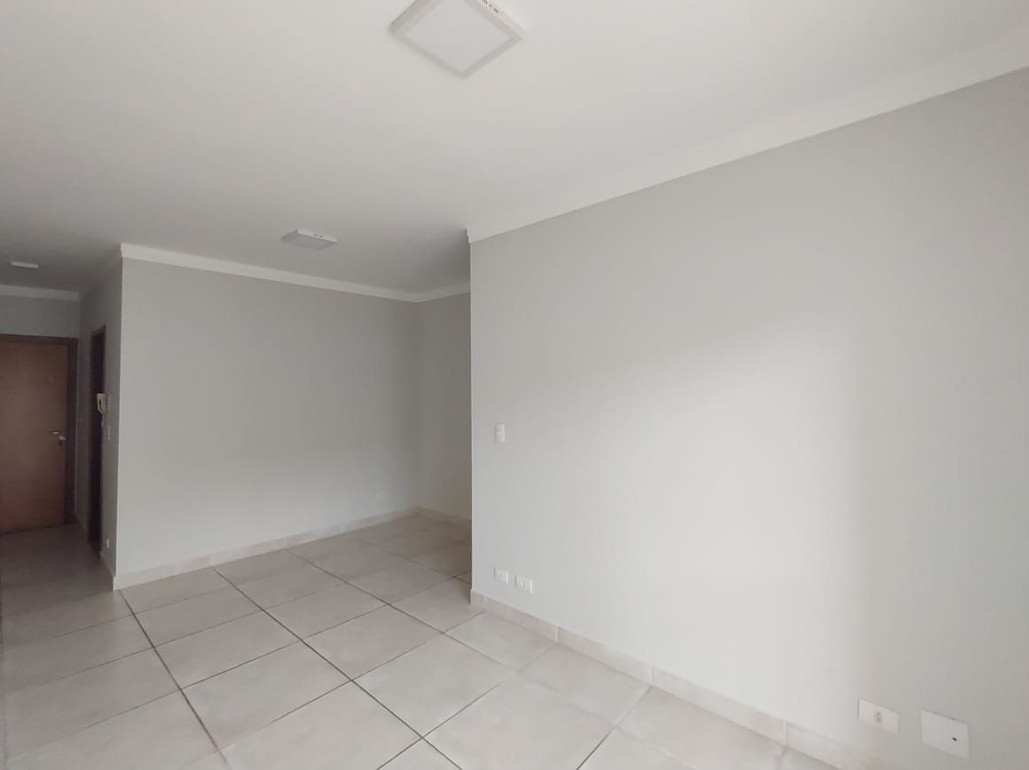 Apartamento com 3 dormitórios para alugar, 78 m² por RS 900,00-mês - Jardim Caxambu - Piracicaba-SP