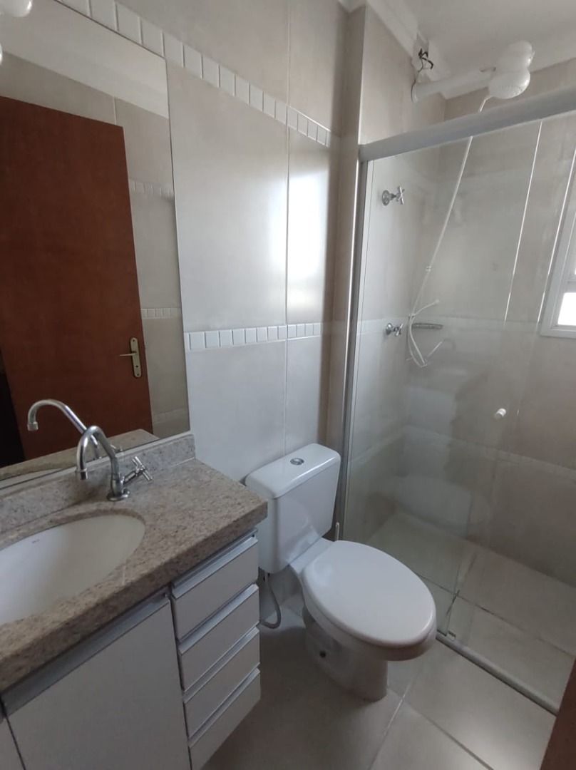 Apartamento com 3 dormitórios para alugar, 78 m² por RS 900,00-mês - Jardim Caxambu - Piracicaba-SP