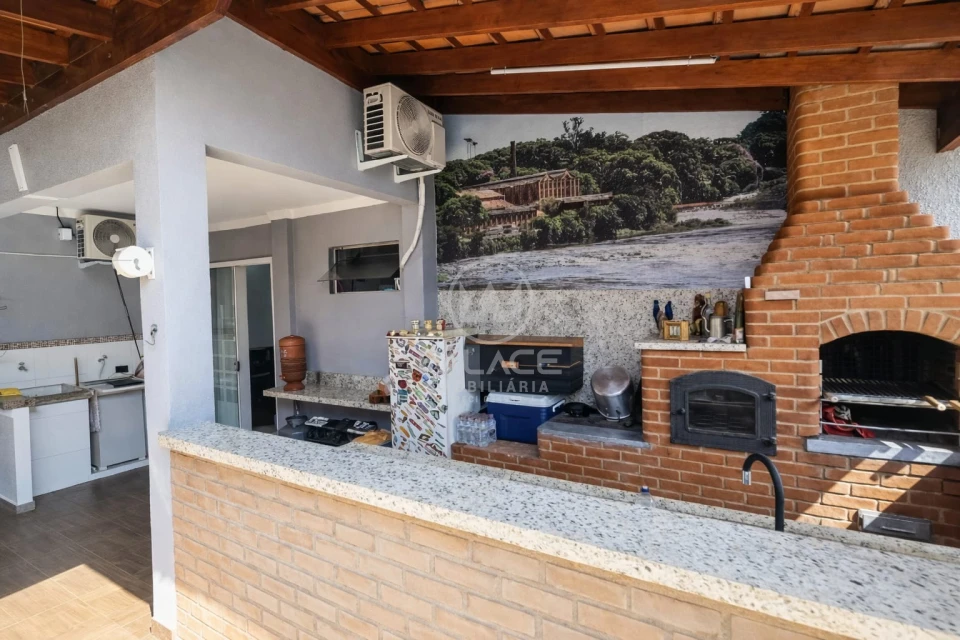 Casa térrea com piscina, a venda no bairro Vila Industrial, Piracicaba, SP.