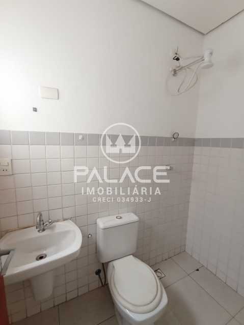 Imagens do imóveis Salão :  / Comercial / Centro