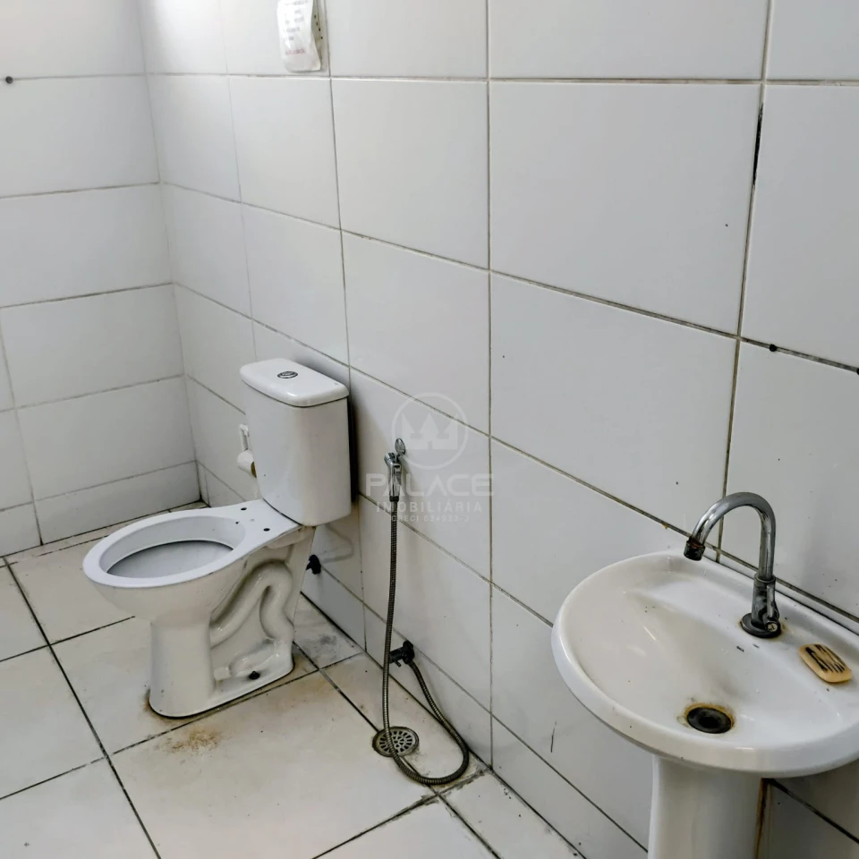 Barracão disponivel para locação