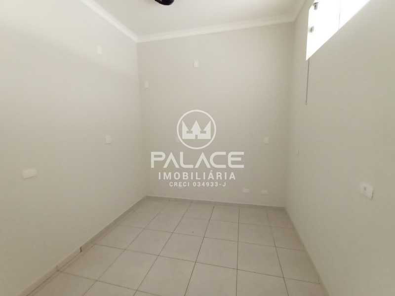 Imagens do imóveis Salão :  / Comercial / Centro