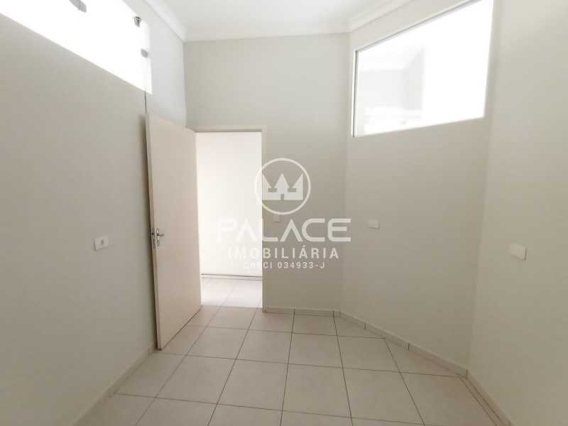 Imagens do imóveis Salão :  / Comercial / Centro