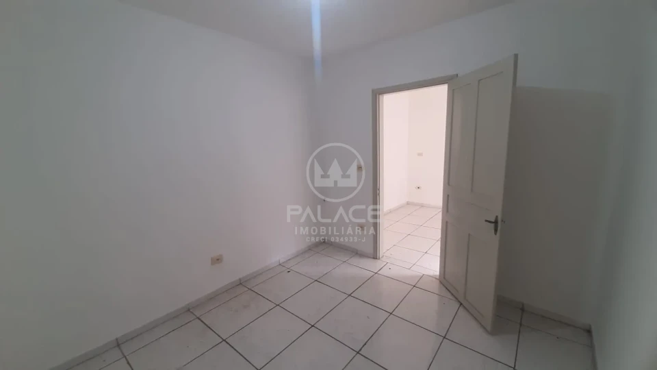 CASA PARA LOCAÇÃO / CENTRO / 2 QUARTOS