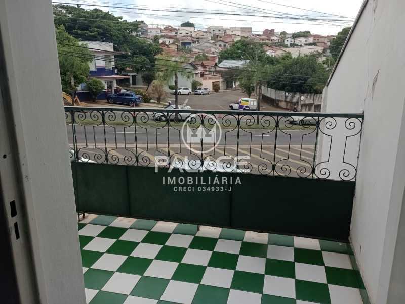Imagens do imóveis Casa de rua : Sobrado / Residencial / Centro