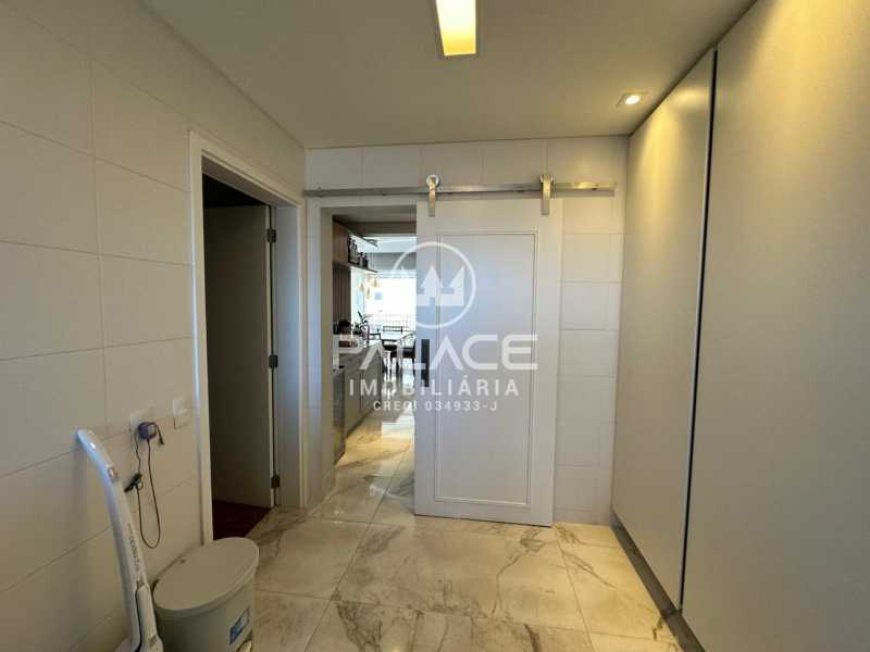 Apartamento :  / Residencial / Vila Rezende