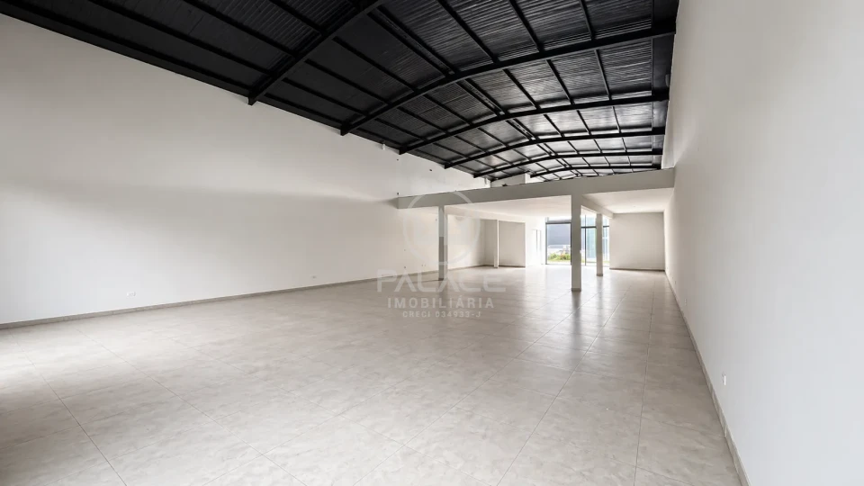 Barracão com 385m² para alugar  na Paulista, em Piracicaba