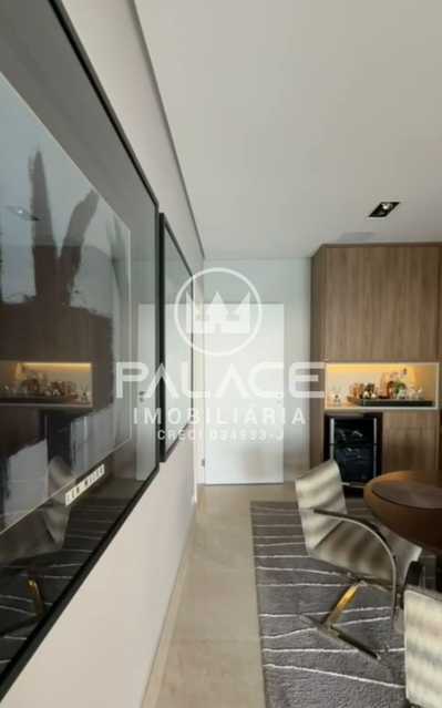 Apartamento :  / Residencial / Centro