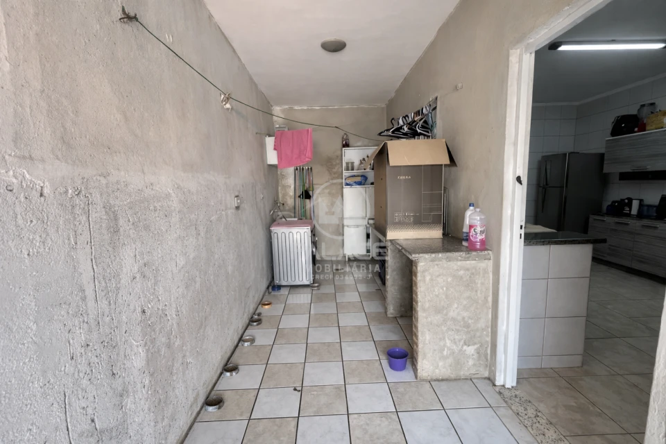 CASA TÉRREA A VENDA NO BAIRRO JARDIM ABAETÉ, PIRACICABA, SP.