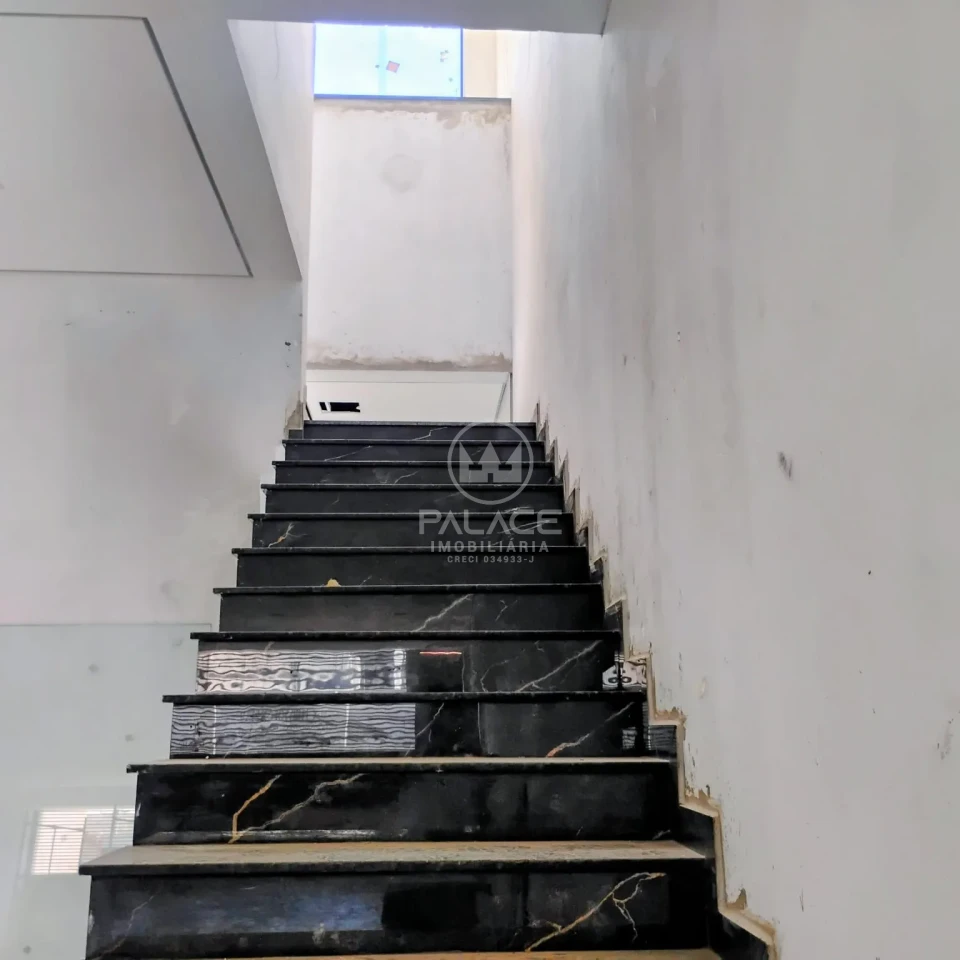 Barracão disponivel para locação