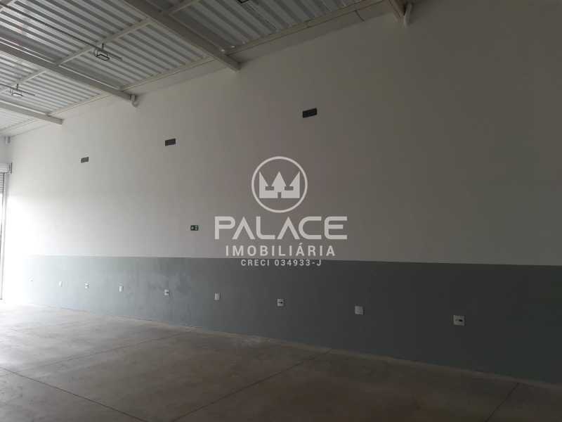 Imagens do imóveis Barracão :  / Comercial / Itaperu