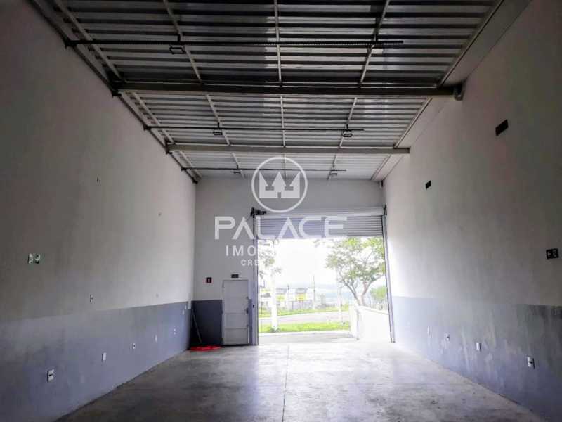 Imagens do imóveis Barracão :  / Comercial / Itaperu