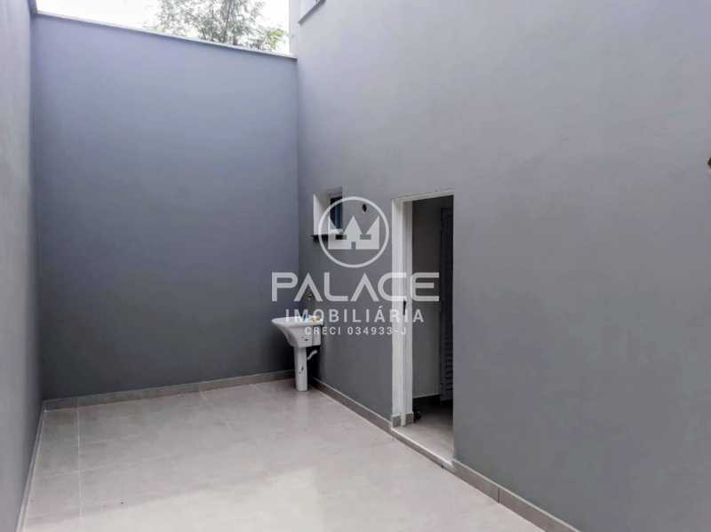 Imagens do imóveis Barracão :  / Comercial / Itaperu