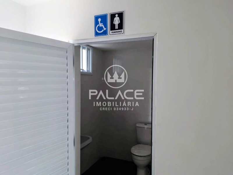 Imagens do imóveis Barracão :  / Comercial / Itaperu