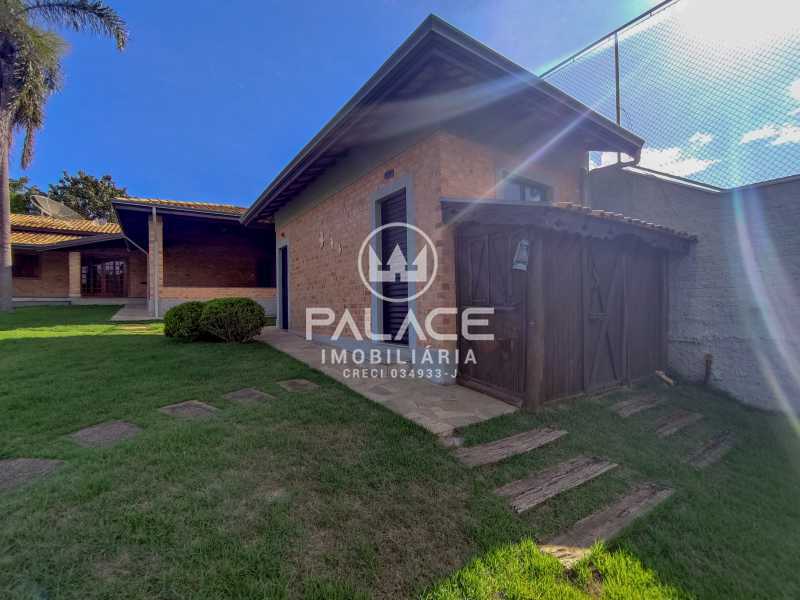 Imagens do imóveis Casa 2 quartos, piscina, churrasqueira, campo de futebol :  / Residencial / Colinas do Piracicaba (Ártemis)