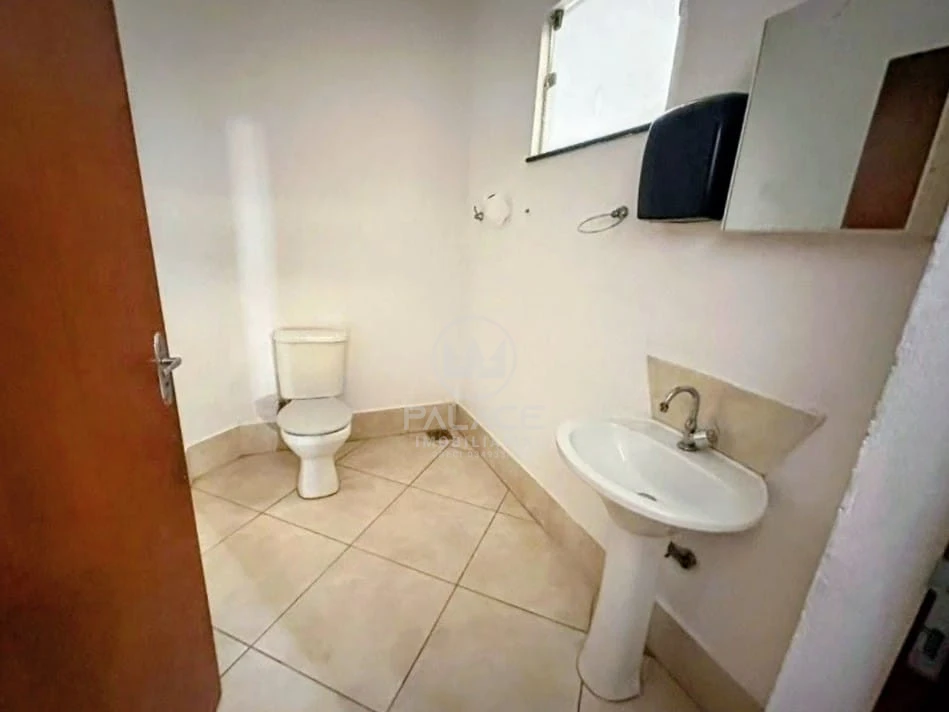 barracão ( Parque Taquaral )