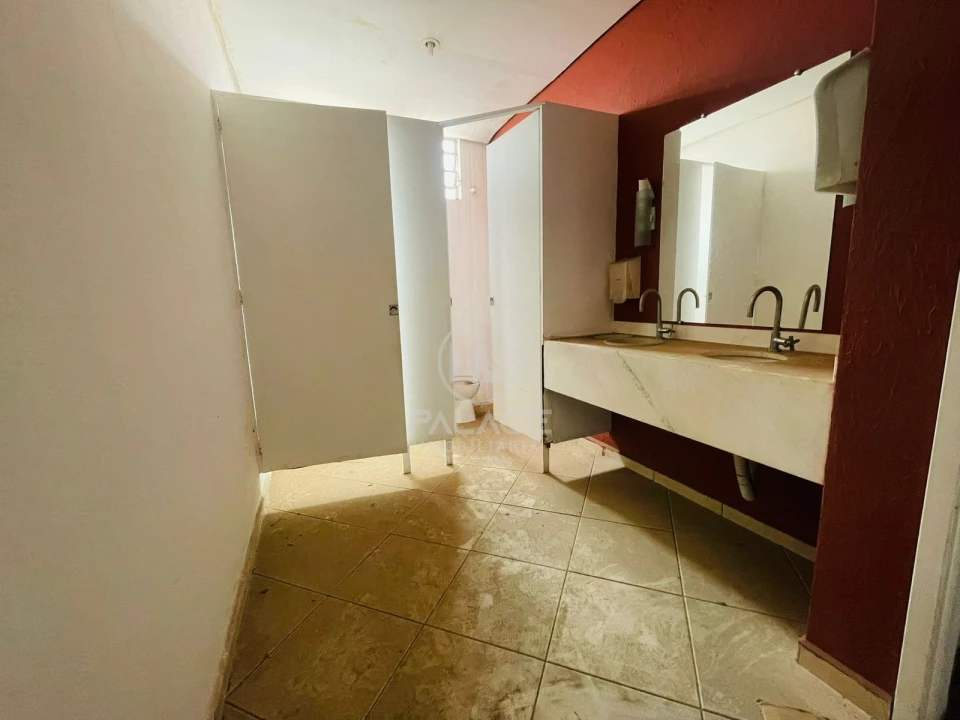 Sobre barracão com 296 m² para alugar em Piracicaba