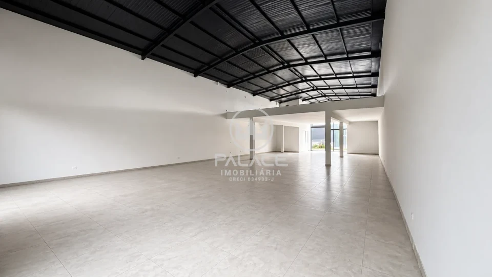 Barracão com 385m² para alugar  na Paulista, em Piracicaba