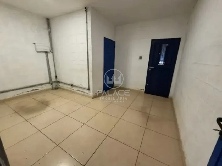 Barracão disponivel para locação