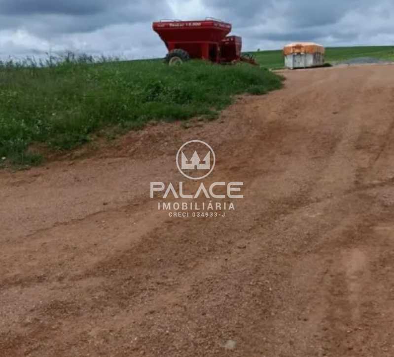 Imagens do imóveis fazenda à venda em centro, ibiá