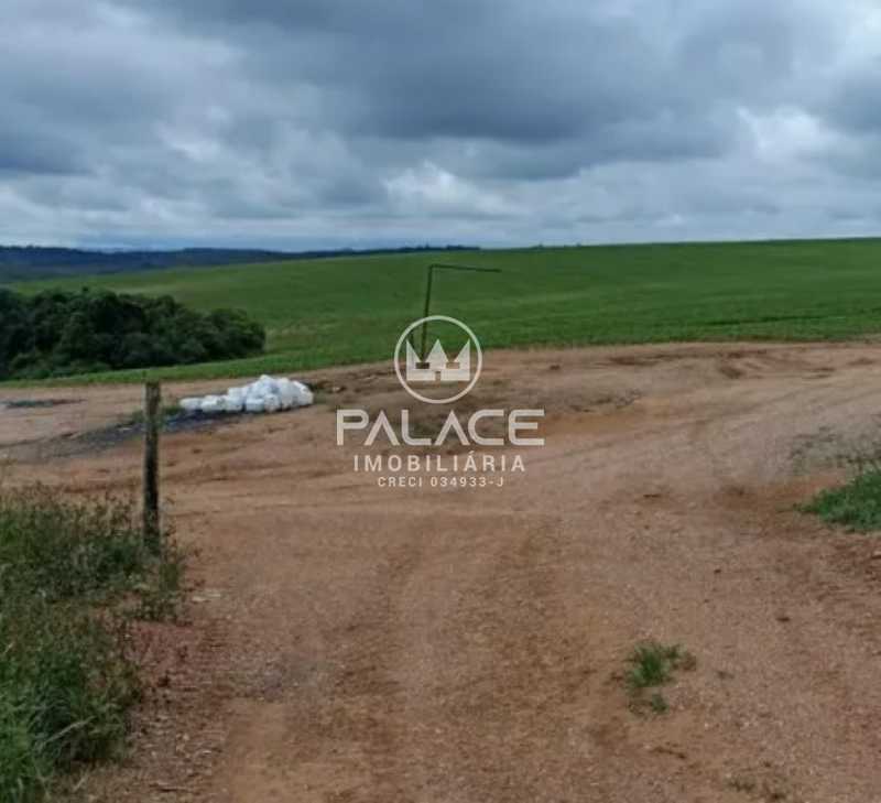 Imagens do imóveis fazenda à venda em centro, ibiá