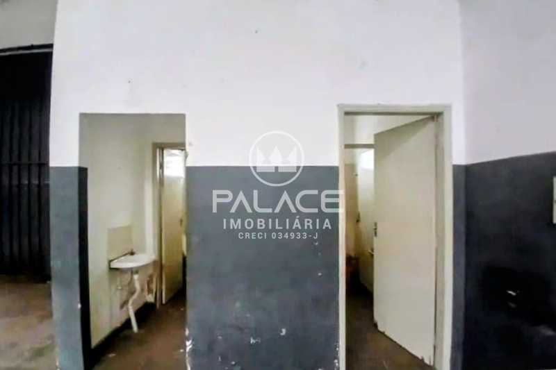 Imagens do imóveis Barracão :  / Comercial / Jardim Caxambu