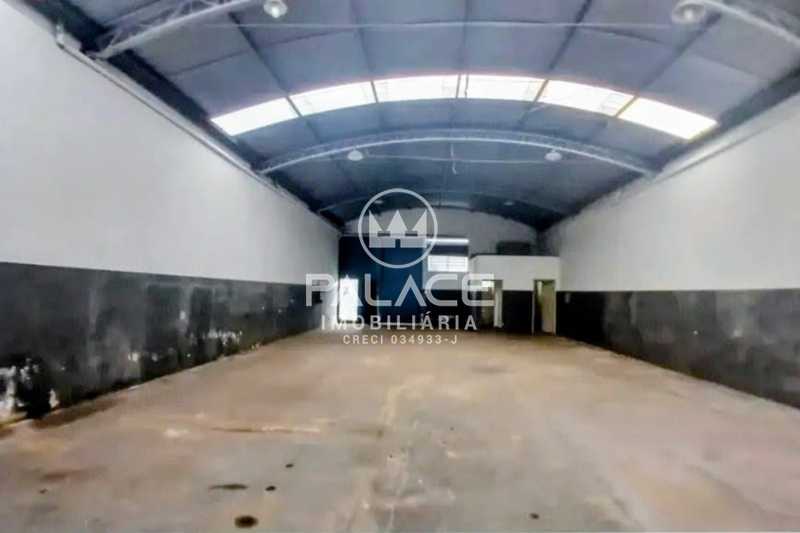 Imagens do imóveis Barracão :  / Comercial / Jardim Caxambu