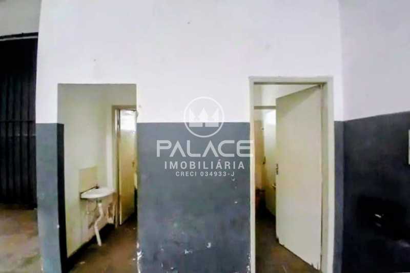 Imagens do imóveis Barracão :  / Comercial / Jardim Caxambu