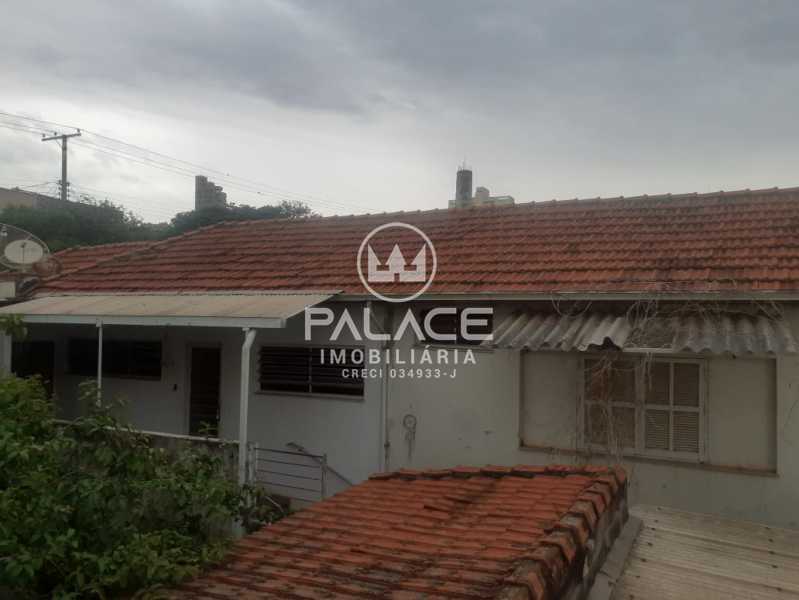 Imagens do imóveis Casa de rua :  / Residencial / Centro