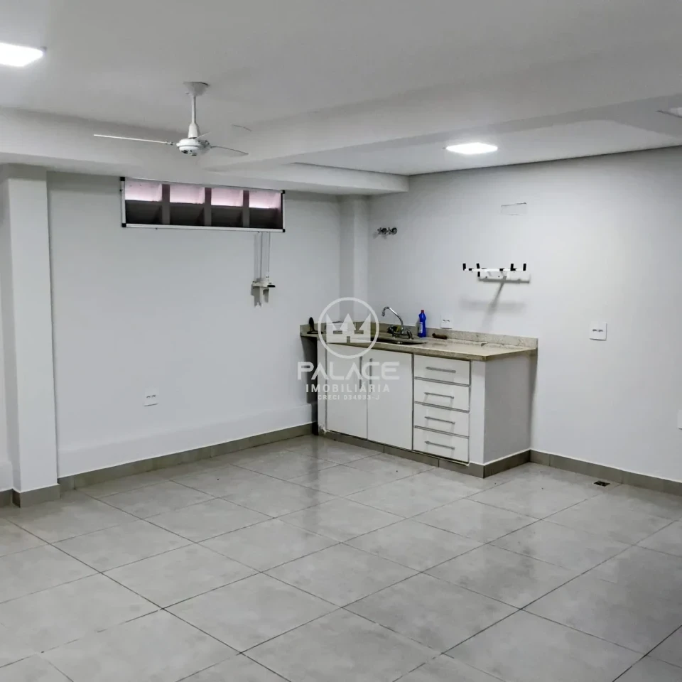 Barracão disponivel para locação