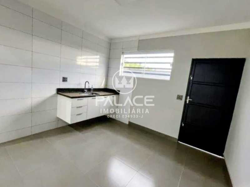 Imagens do imóveis Barracão :  / Comercial / Santa Terezinha