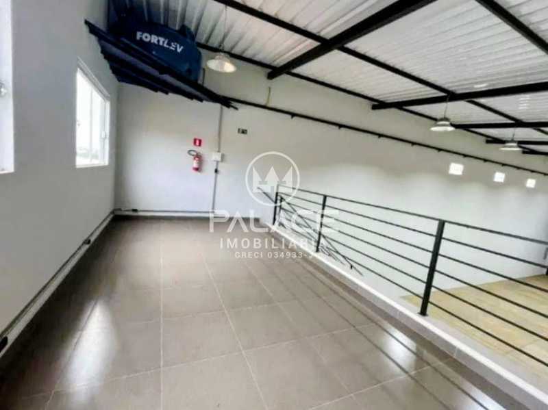 Imagens do imóveis Barracão :  / Comercial / Santa Terezinha