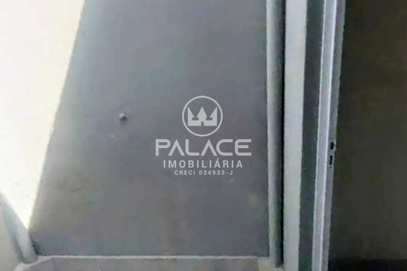 Imagens do imóveis Barracão :  / Comercial / Vila Rezende